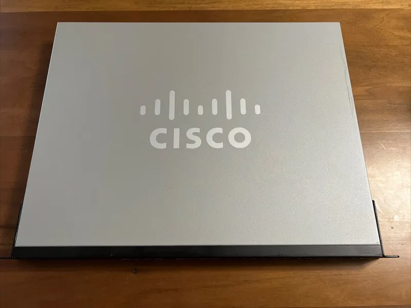 Коммутатор Cisco SG500XG-8F8T-K9 16-Ports 10-Gigabit Stackable Managed Switch