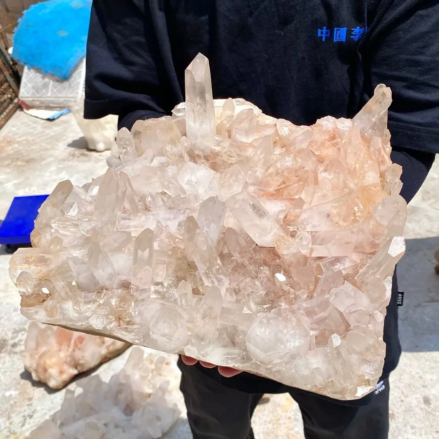 Лабораторный прибор 19.36LB TOP Scarce Natural color ghost quartz carved crystal