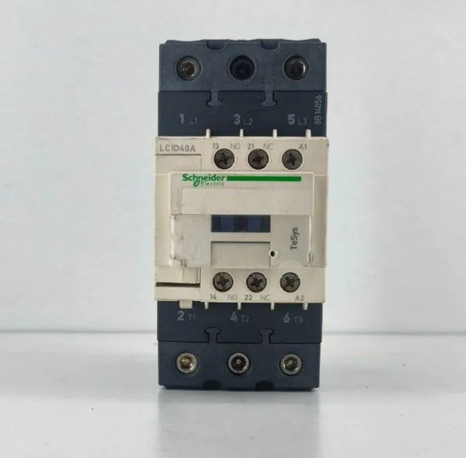 Контактор Schneider Electric TeSys D LC1D40A Contactor 40A 3P 110V AC Coil