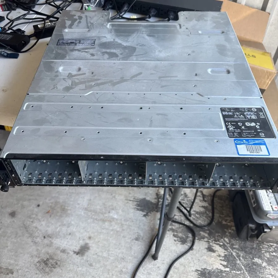 Дисковая полка Dell PowerVault MD1220 6x 4HGTJ 18x G6C6C 600GB SAS 15K 2.5" Stor