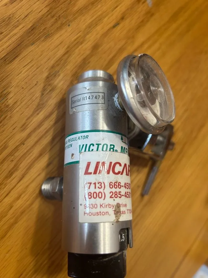 Трубопроводная арматура Victor compressed gas regulator model LSS-15Y — фото лота 2