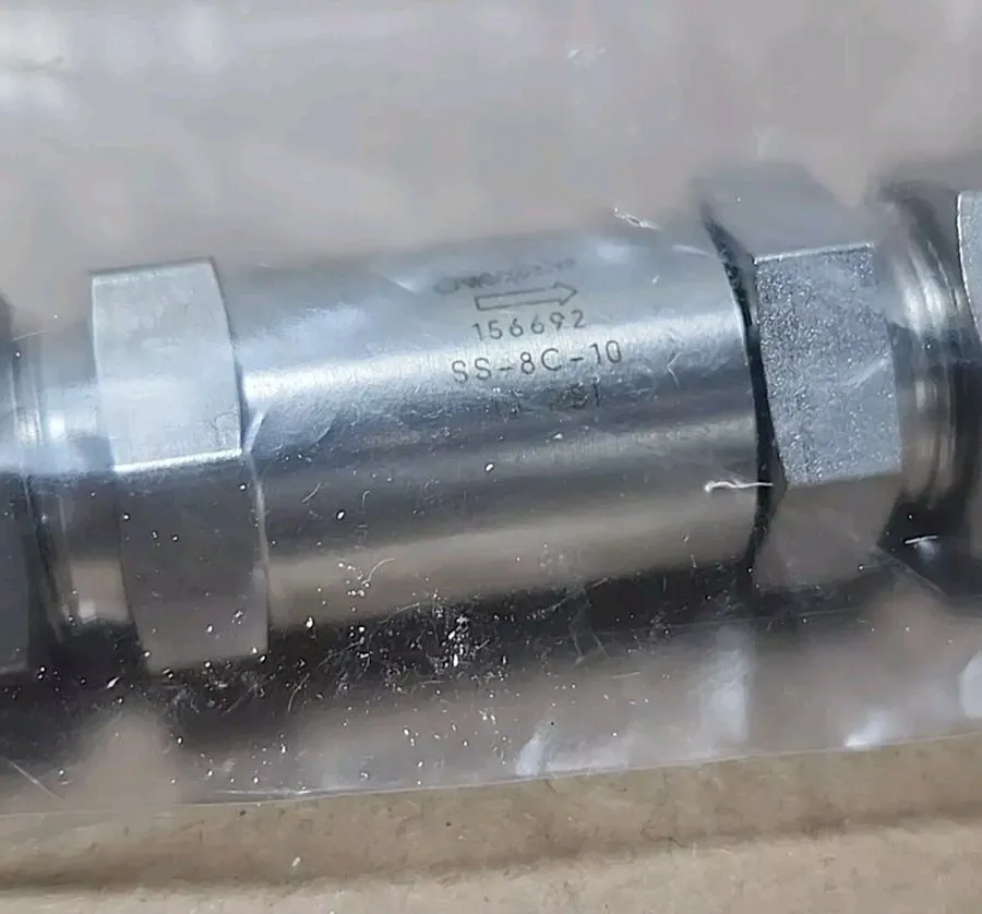 Клапан SWAGELOK SS-8C-10 Poppet Check Valve 316SS, 1/2" Tube OD, 10 PSI