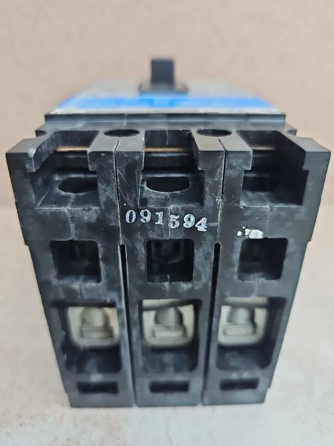 Автоматический выключатель Siemens ED43B050 Sentron Series Circuit Breaker 50A 3