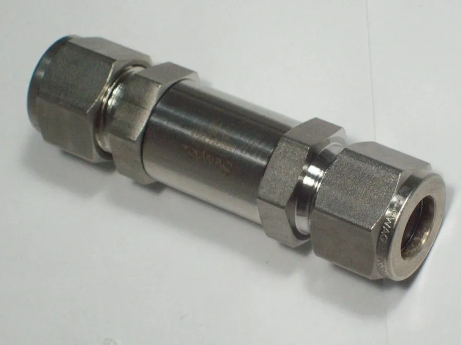 Клапан Swagelok SS-8C-1 1/2" SS check valve, 1 psi cracking pressure