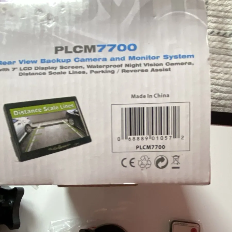 Вакуумная присоска Pyle PLCM7500 7 TFT LCD Suction Cup Monitor With License Plat