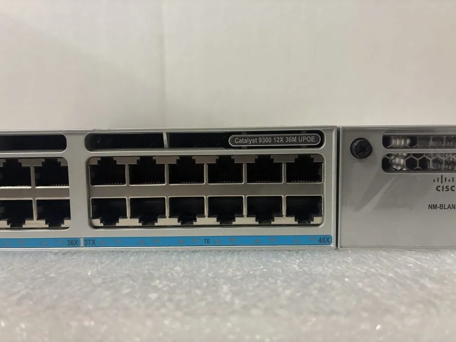 Коммутатор Cisco C9300-48UXM-E Catalyst 9300 48-port 2.5G (12 10G/mGig) Network 