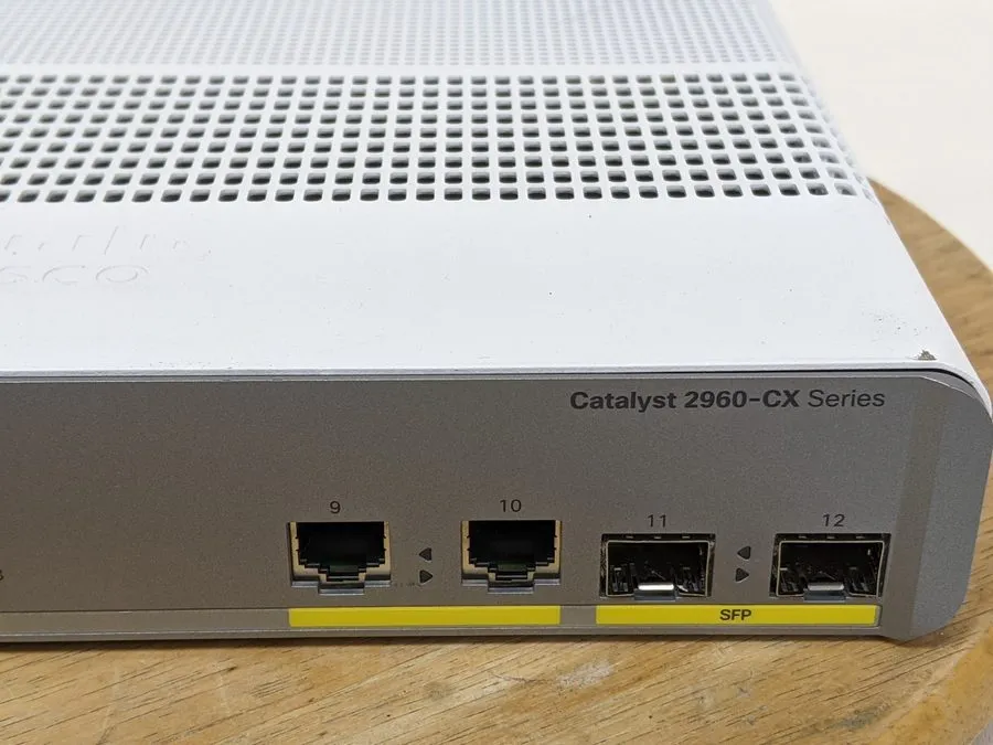 Коммутатор Cisco Catalyst WS-C2960CX- -L Cisco Catalyst 2960-CX 8 Port PoE — фото лота 2