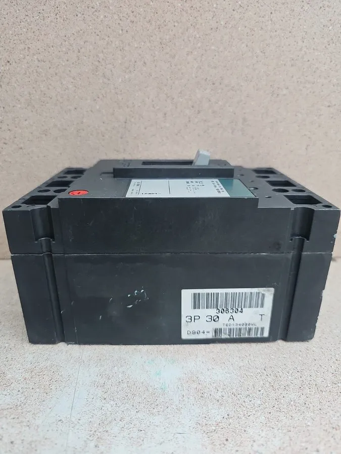 Автоматический выключатель TED134030WL GE CIRCUIT BREAKER MOLDED CASE 3P 3PH 30A