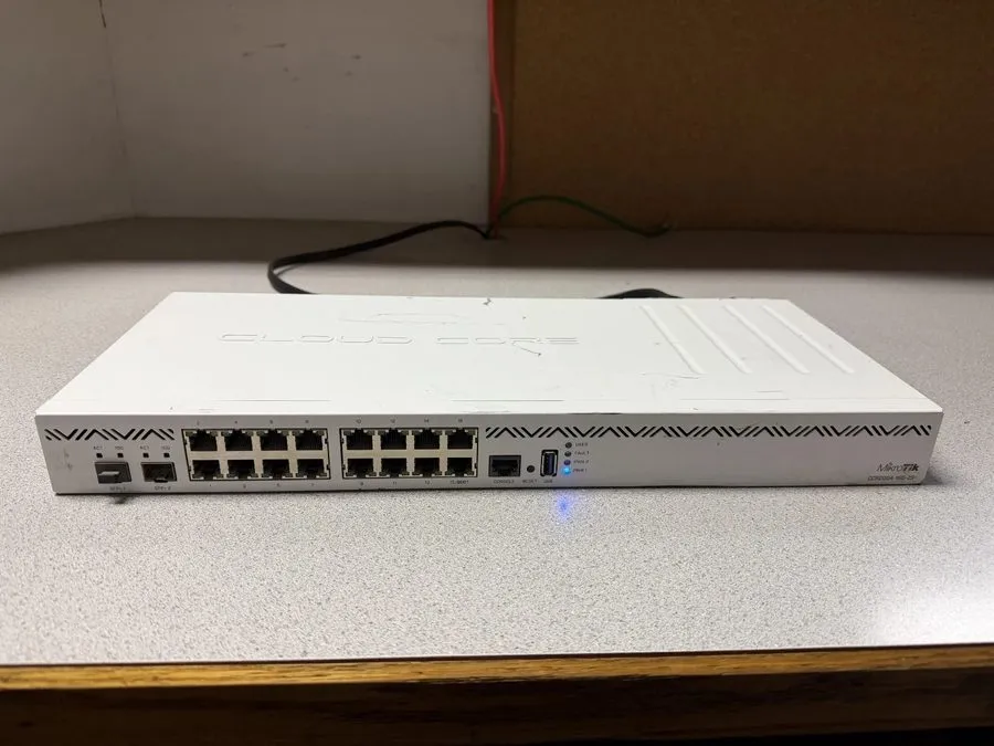 Маршрутизатор MikroTik CCR2004-16G-2S+ Cloud Core Router 1.7GHz 16xGb 2xSFP+ — фото лота 1