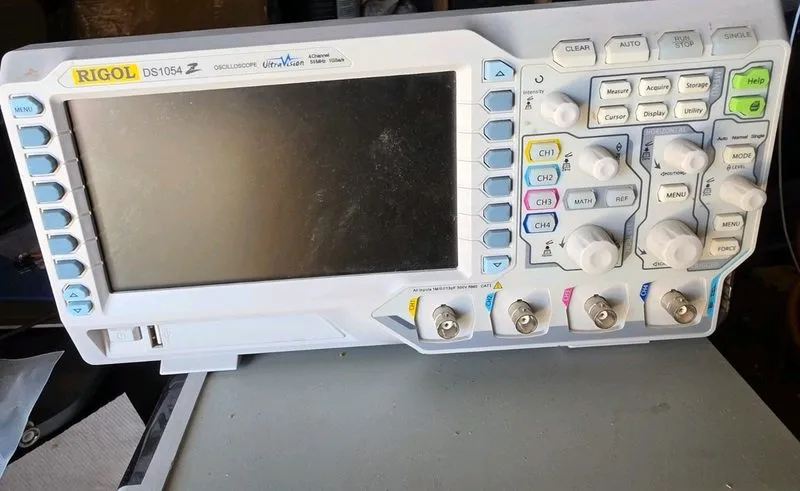 Осциллограф Rigol DS1054Z 50MHZ/4 Channels Oscilloscope 1Gs/S el