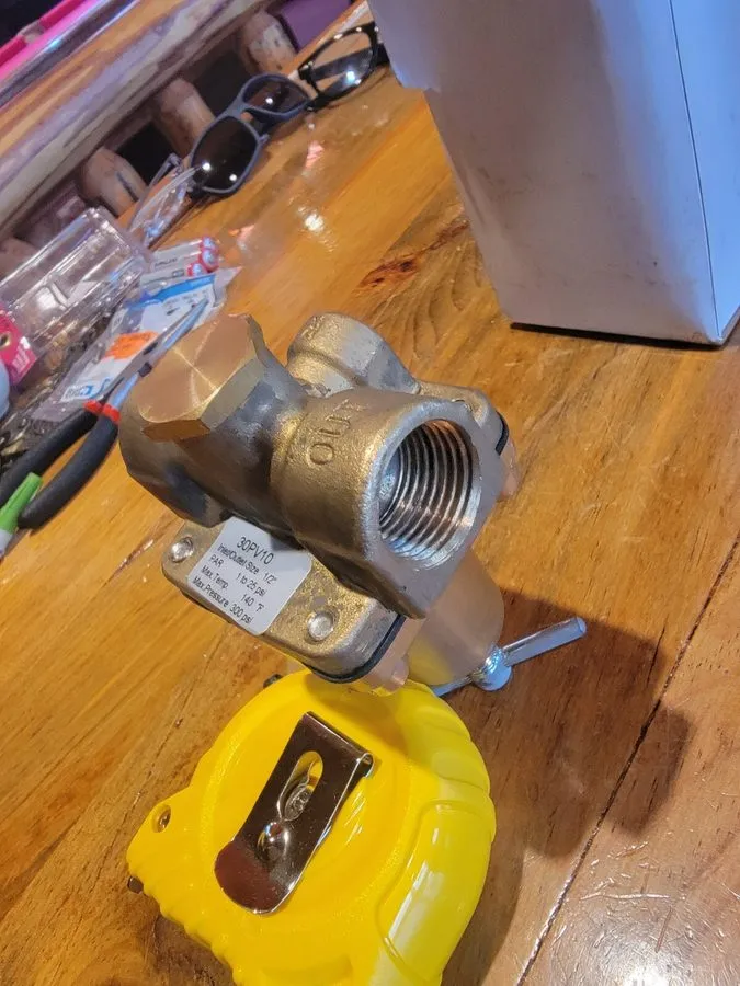 Трубопроводная арматура Zoro Select 30PV10 Pressure Regulator, Brass, 300 psi