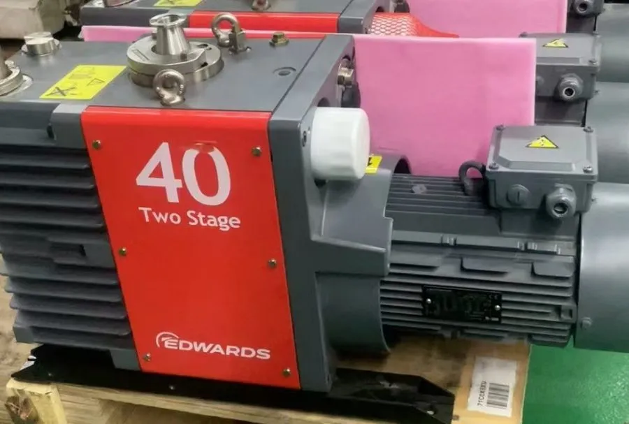 Насос Edwards E2M40 Dual Stage Rotary Vane Vacuum Pump 50/60Hz A36404940 — фото лота 2