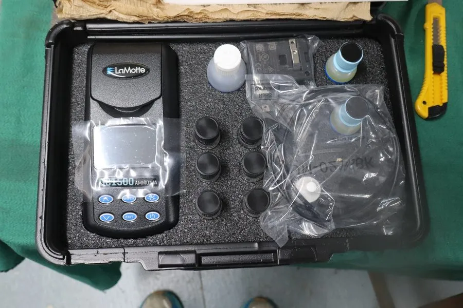 Лабораторный прибор LaMotte DC1500 Chlorine Colorimeter Kit RMN 27926-AM — фото лота 1
