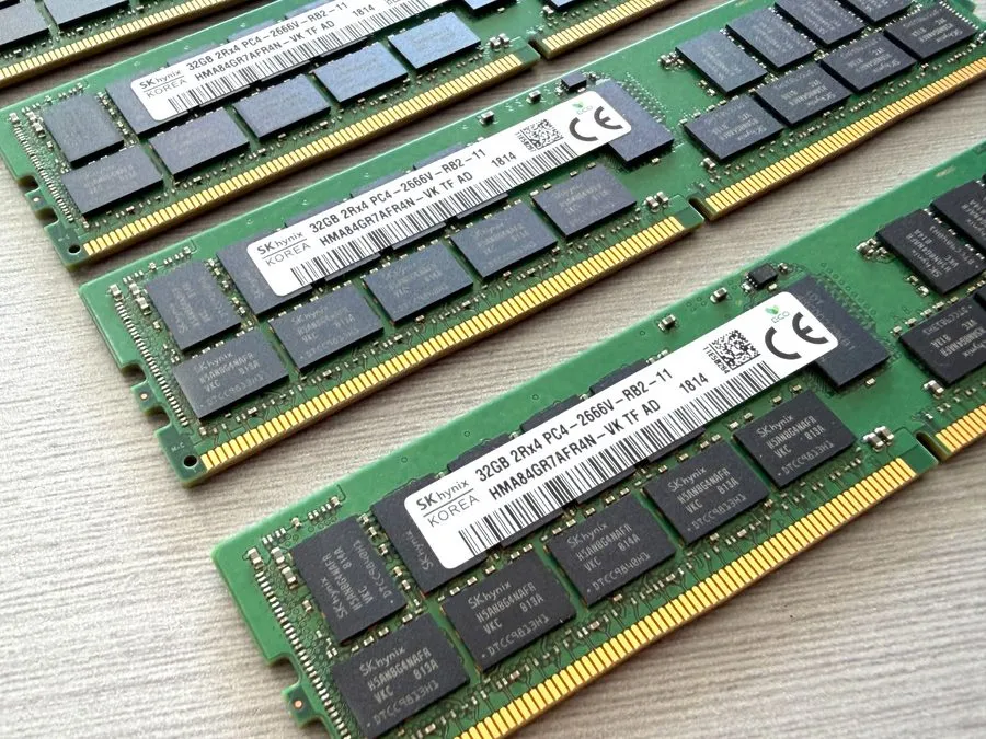 Модуль памяти SKHynix 32GB HMA84GR7AFR4N-VK DDR4 Server RAM PC4-2666V SNPTN78YC/