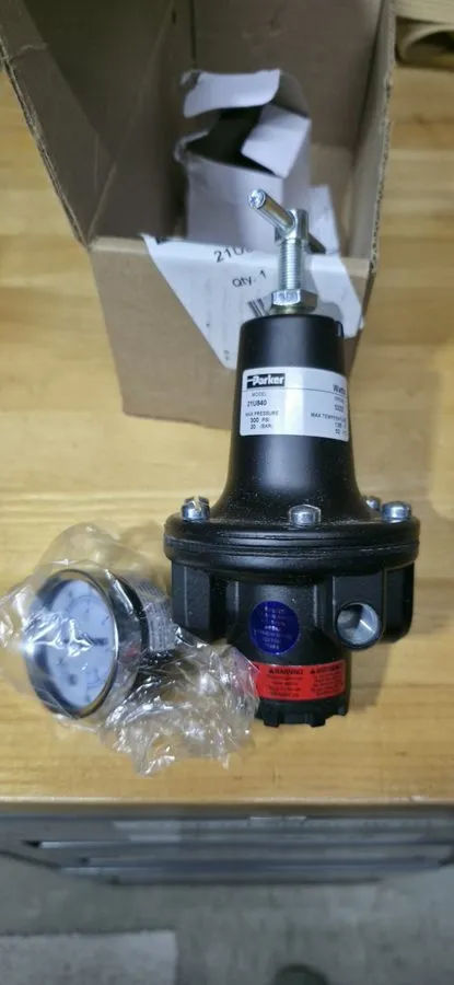 Регулятор давления Parker 21U842 Watts Pneumatic Regulator 300psi 1in Npt g242