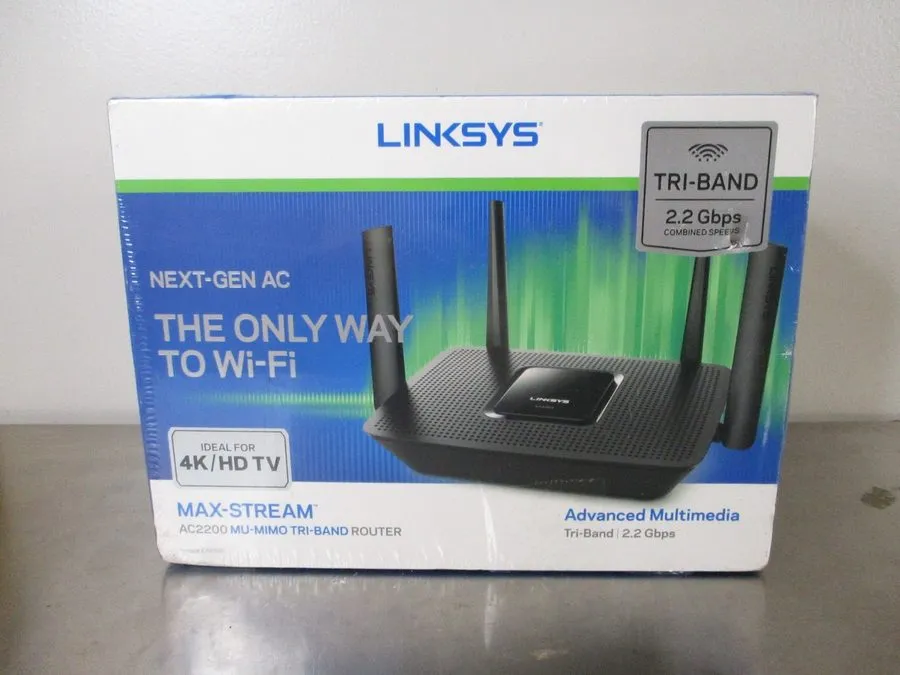 Маршрутизатор Linksys Max-Stream AC2200 MU-MIMO Tri-Band Router EA8300 Black