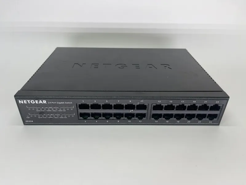 Коммутатор NETGEAR GS324 24-Port Gigabit Ethernet Unmanaged Switch Black