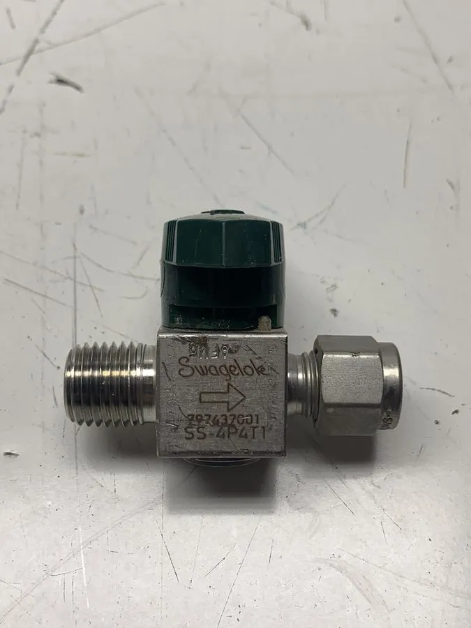 Фитинг Swagelok SS-4P4T1 Male NPT Stainless Steel Tube Fitting 1/4"