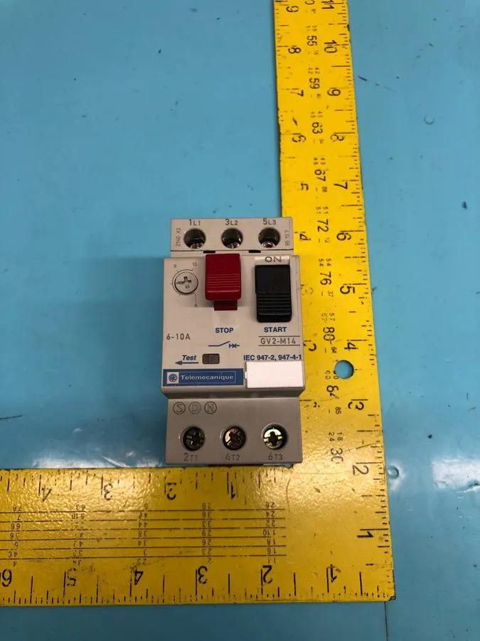 Автоматический выключатель TELEMECANIQUE 6-10 AMP MOTOR CIRCUIT BREAKER 3 POLE 6