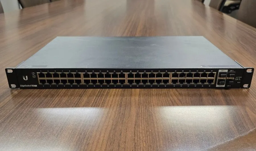 Коммутатор Ubiquiti Networks (ES-48-LITE) Rack-Mountable Network Device