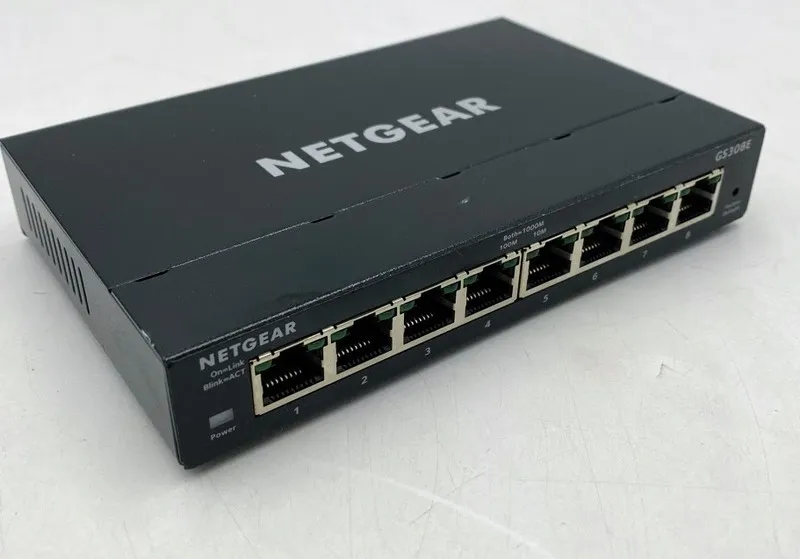 Коммутатор 8-Port Gigabit Ethernet Easy Smart Managed Essentials Switch (GS308E)