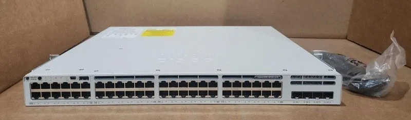 Коммутатор Cisco C9300L-48P-4G-E 48-Port Gb PoE+ 4-Port 1GE SFP Uplink