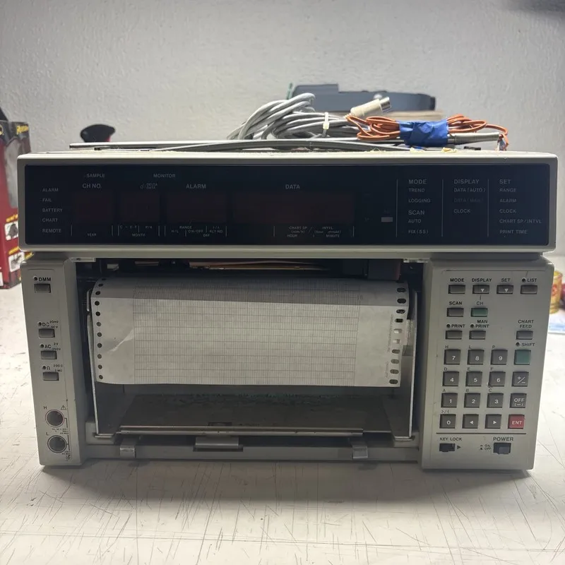 Регистратор Yokogawa 308721-7/F Portable Hybrid Strip Chart Recorder — фото лота 1