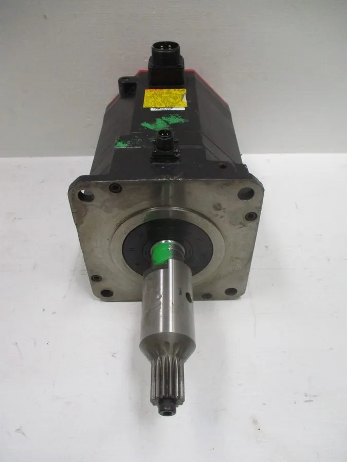 Серводвигатель Fanuc AC Servo Motor 5kw 5000 RPM 126V Encoder A860-2014-T301 — фото лота 1