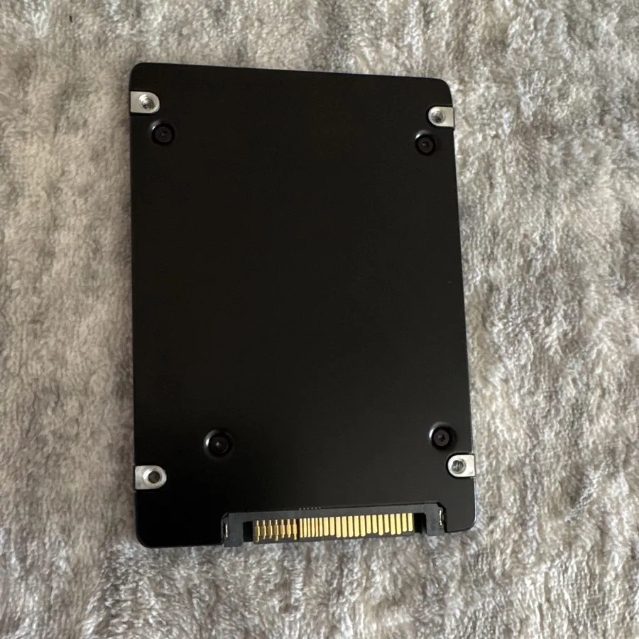 Samsung PM9A3 3.84TB 2.5in NVMe PCIe 4.0 Internal SSD