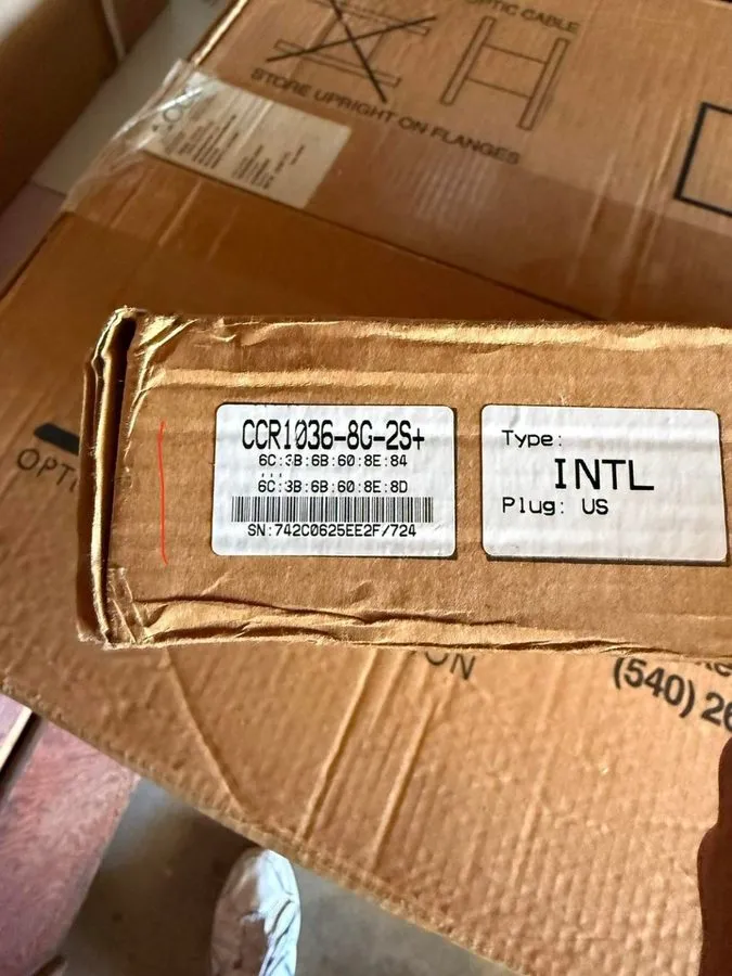 Маршрутизатор MikroTik CCR1036-8G-2S+EM 8 Port Gigabit Ethernet Router — фото лота 1