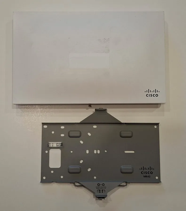 Точка доступа Wi-Fi Cisco Meraki MR42 WiFi 6 Indoor Wireless Access Point UNCLAI