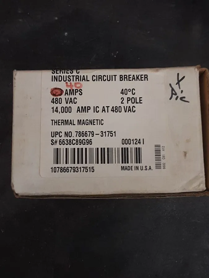 Автоматический выключатель Cutler Hammer EHD2040L Circuit Breaker 40A 2P 480V EH