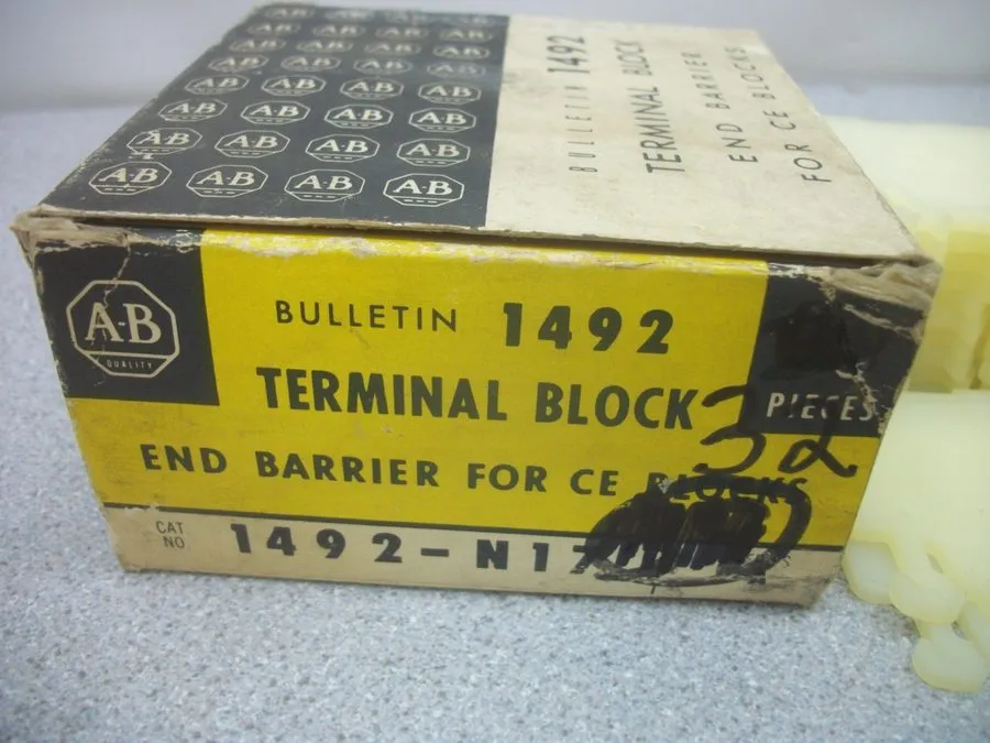 Электрооборудование ALLEN-BRADLEY BOX OF 32 END BARRIER TERMINAL BLOCKS 1492-N17