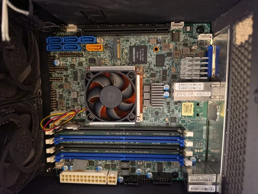 Материнская плата X10SDV-16C-TLN2F ITX DDR4 128GB XEON D1581 NAS Server Motherbo — фото лота 1