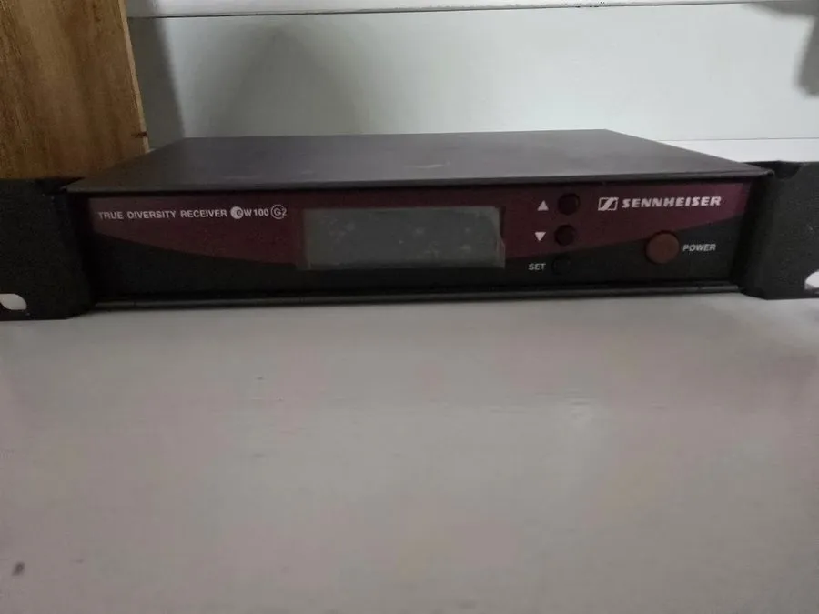 Радиосистема Shure EW100G2 Wireless Microphone, 518-554 MHz