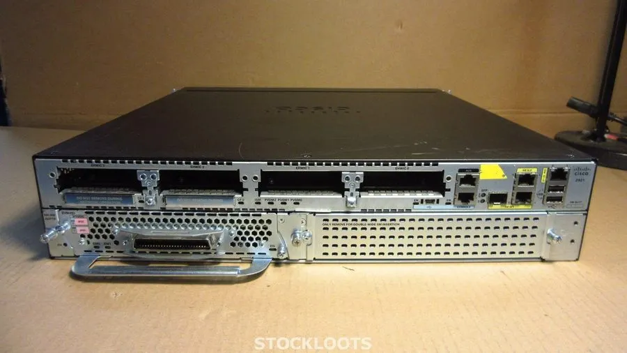 Маршрутизатор Cisco 2921 2900 Series 3-Port Gigabit Wired Router