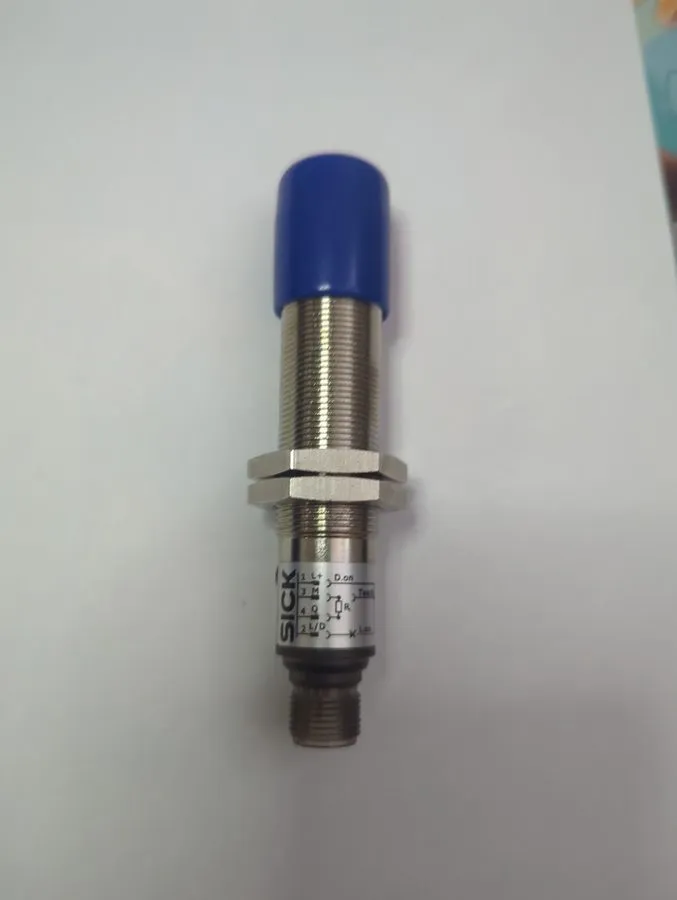 Фотоэлектрический датчик VTE18L4P324 Photoelectric Switch Sensor — фото лота 1