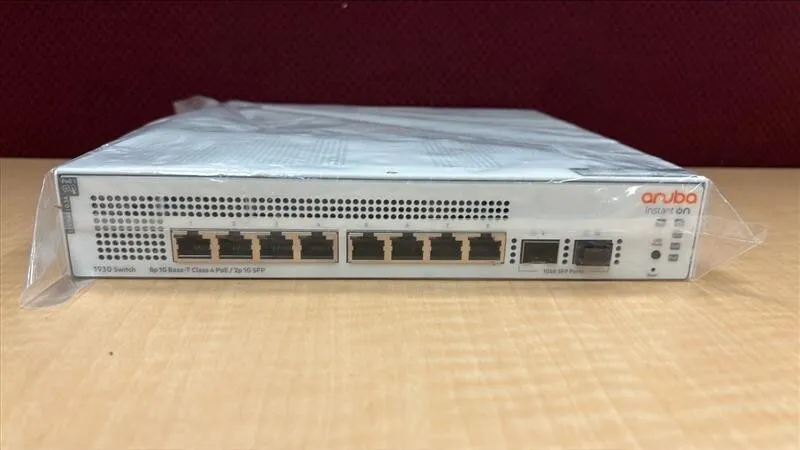 Коммутатор HPE Aruba Instant On 1930 JL681A 8-Port PoE+ 124W Managed Switch