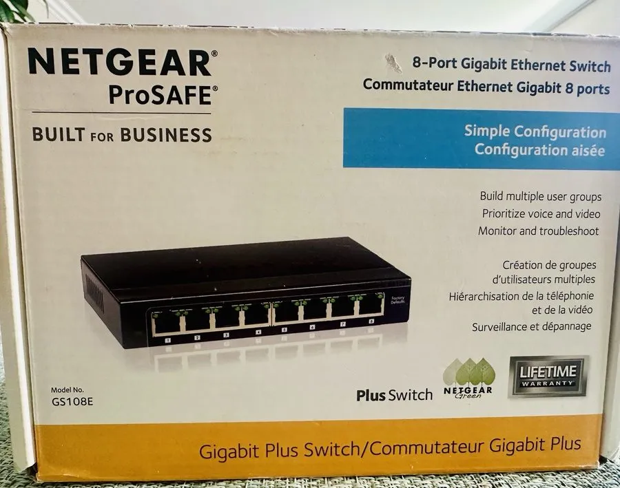 Коммутатор Netgear ProSAFE GS108E v2 Plus 8-Port Gigbit Ethernet Switch
