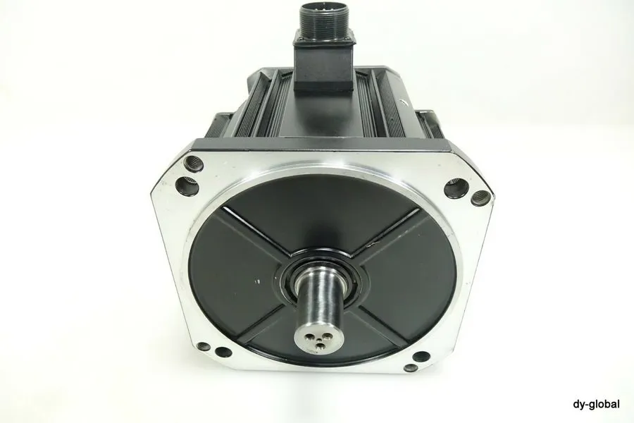 Серводвигатель NACHI MFMA552D4V3 ROBOT AC SERVO MOTOR 5.5kW 2000r/min MOT-I-1597