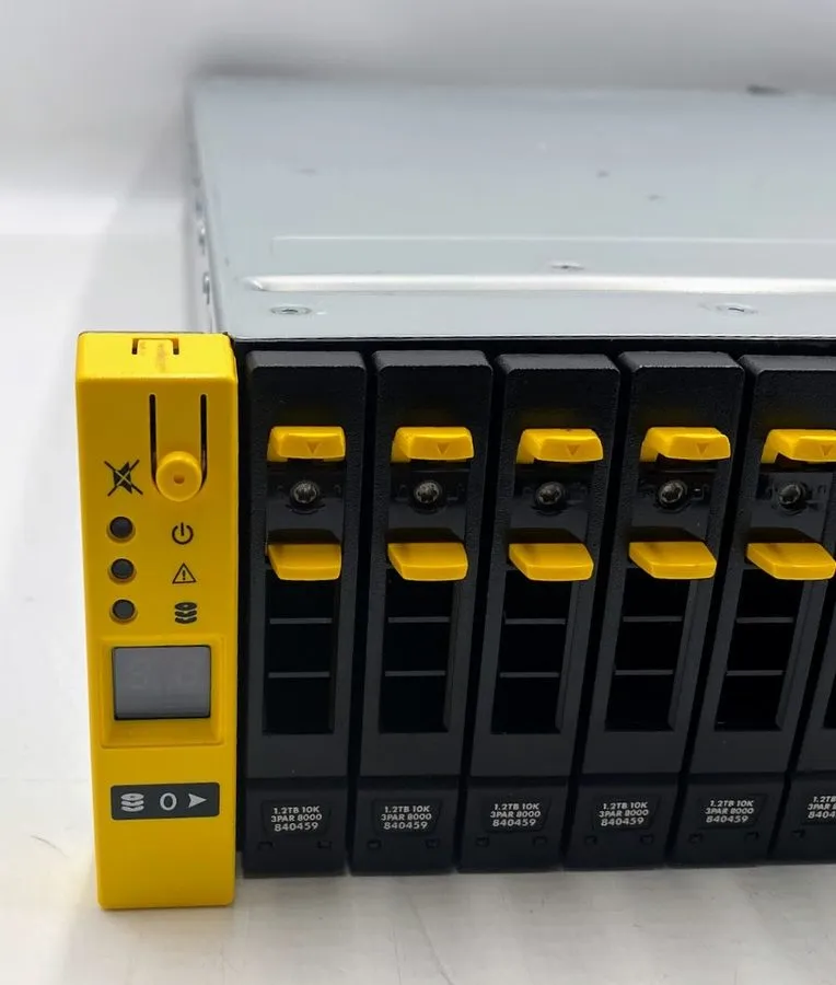 СХД HPE 3PAR STORESERV 8000 Storage Array QR490-63007, 16x 1.2TB SAS Drives — фото лота 2