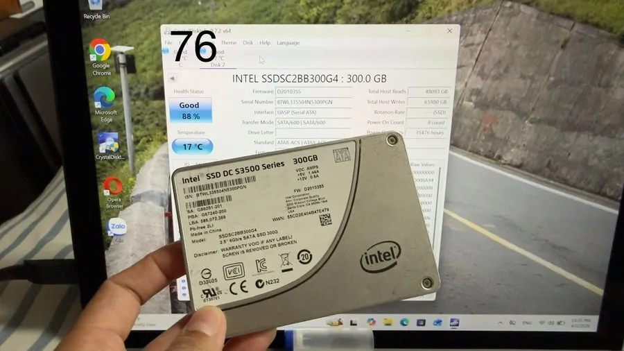 SSD-накопитель Intel DC S3500 Series 300GB SATA SSDSC2BB300G4 6Gb/s 2.5" SSD