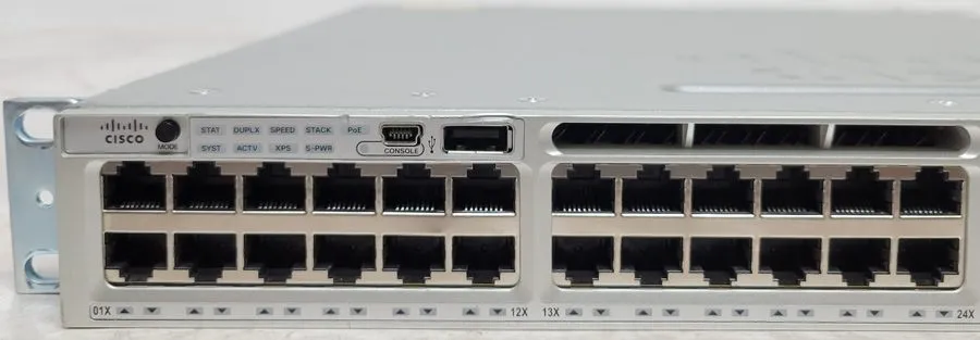 Коммутатор Cisco WS-C3850-48P-L 48 Port Gigabit PoE+ Switch w/ C3850-NM-2-10G — фото лота 1