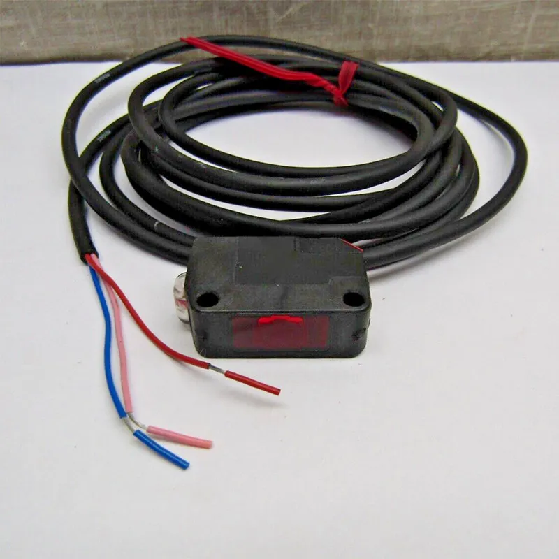 Фотоэлектрический датчик Keyence Photoelectric Sensor NPN12-24VDC Red LED PZ2-51