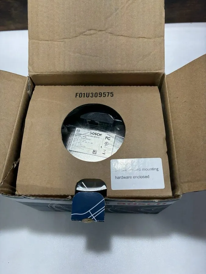 Камера Bosch FLEXIDOME IP Panoramic 5000 5MP Dome Camera White NUC-52051-F0-W