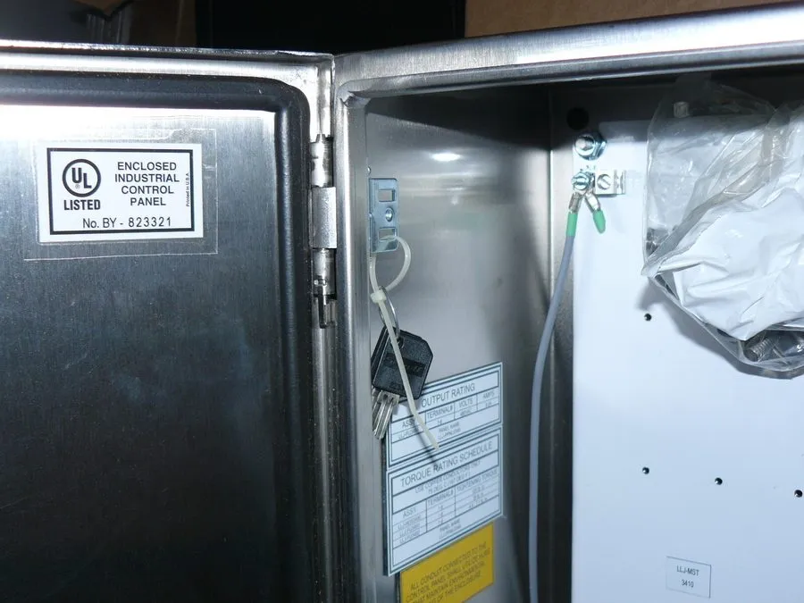 Монтажный шкаф Hoffman CDSC24228SS Stainless Steel Disconnect Enclosure Type 4x  — фото лота 2