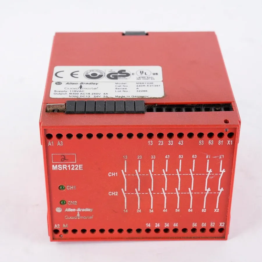Реле безопасности Allen Bradley 440R-E21357 Series A GuardMaster Relay MSR122E 1