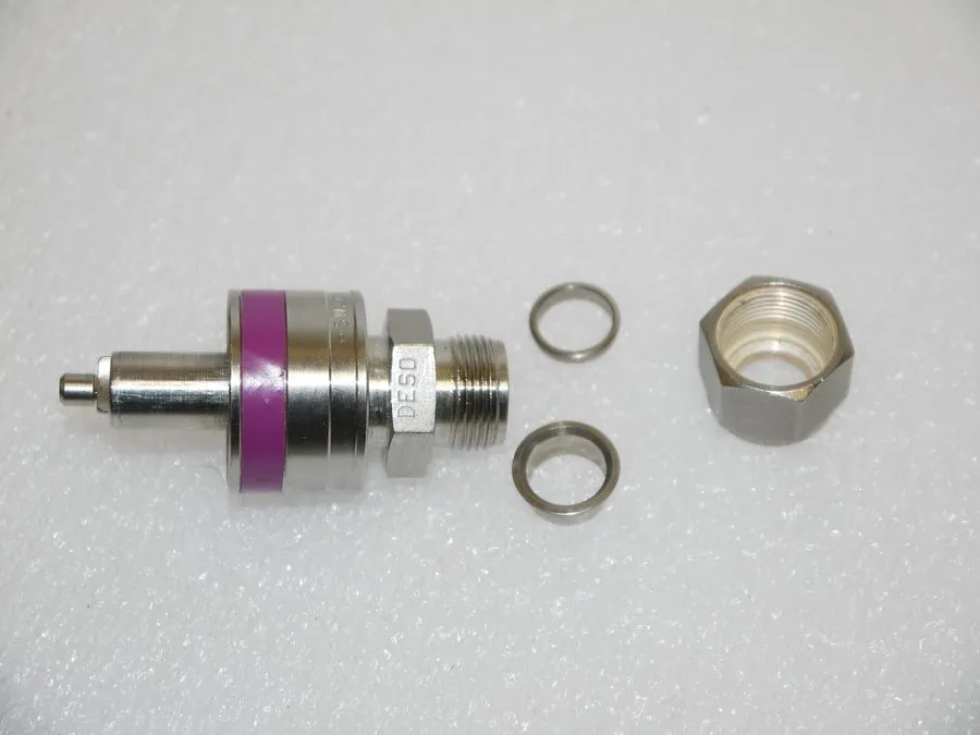 Клапан Swagelok SS-QC8-D-810K7 Stainless Quick Connect Stem Valve 1/2 in. Tube P
