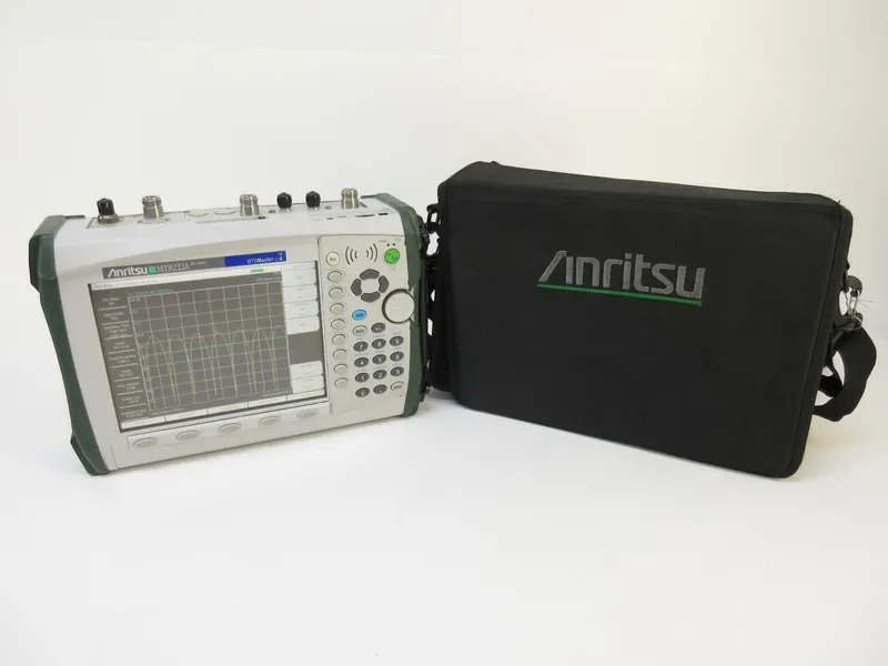 Анализатор спектра Anritsu MT8222A BTS Master Handheld Spectrum Analyzer, 7 GHz 