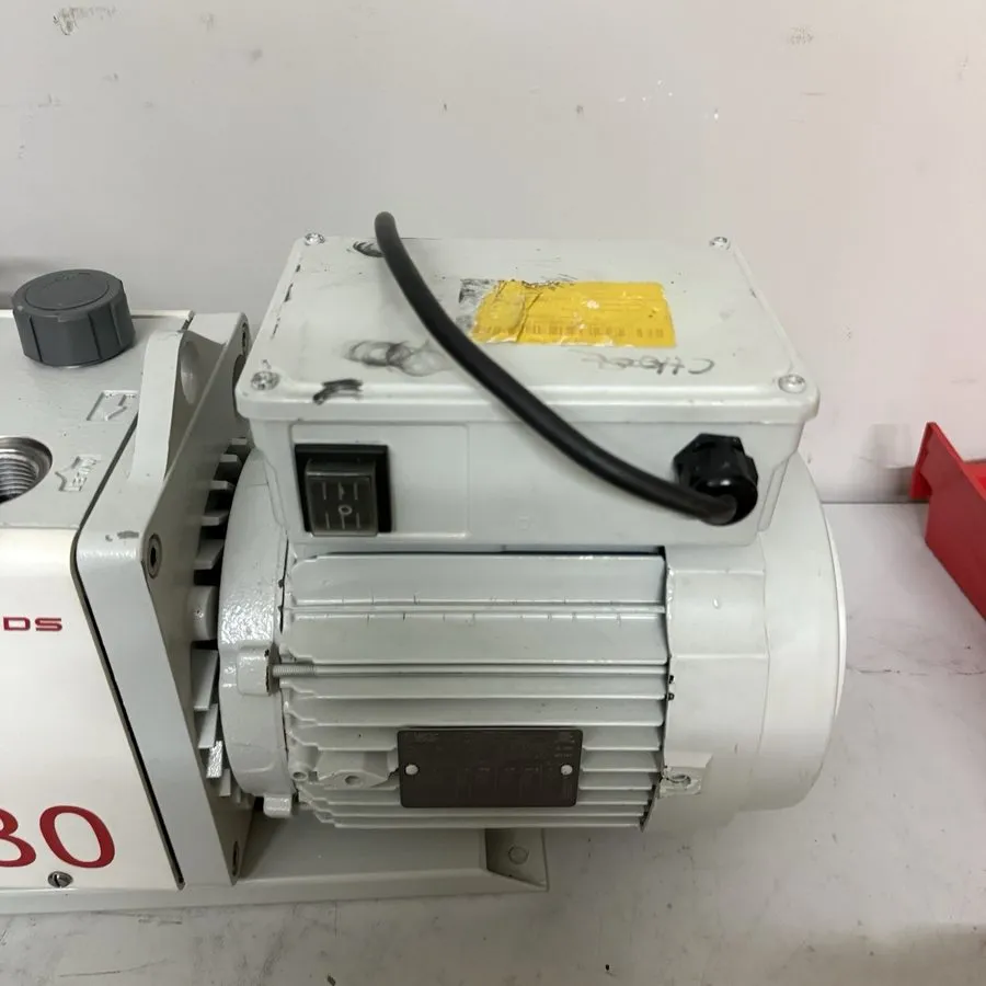 Насос Edwards E2M30 Dual Stage Rotary Vane Vacuum Pump P/N A374-15-903 — фото лота 2